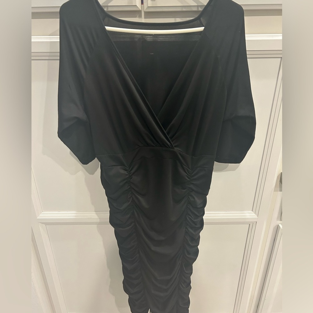 Black long dress with rushing